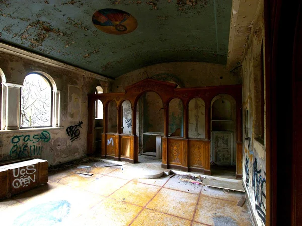 Église abandonnée — Photo