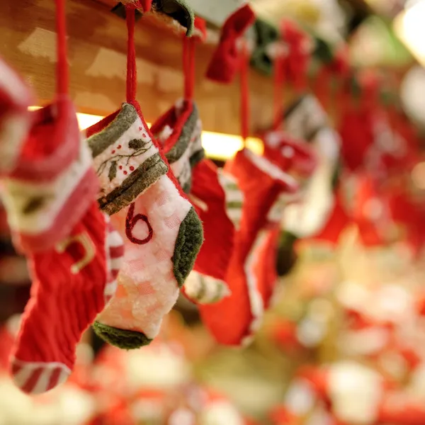 Grappige sokken kerstboom decoratie — Stockfoto