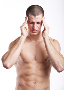 Adamın başı ağrıyor.