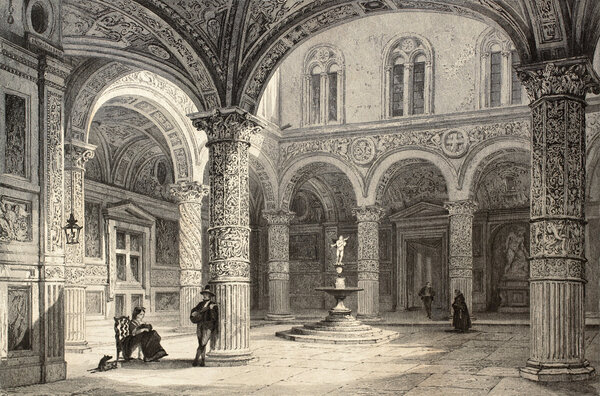 Двор Старого дворца
