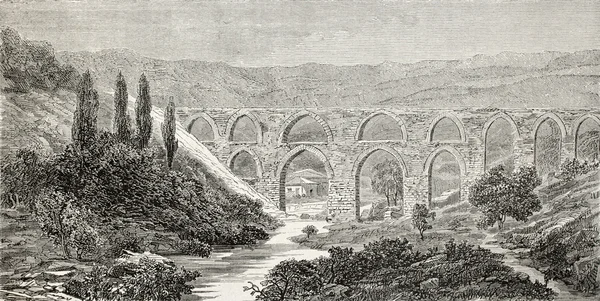 Aquädukt über Meles — Stockfoto