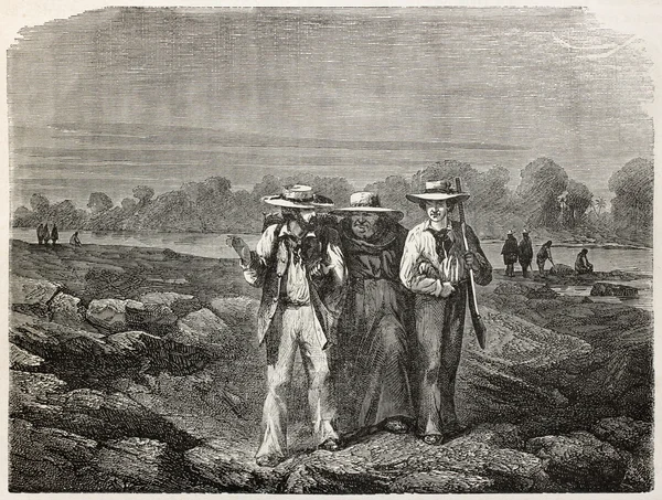 Hombres caminando — Foto de Stock