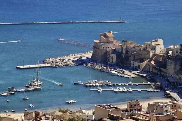 Castellammare del Golfo porto marítimo — Fotografia de Stock