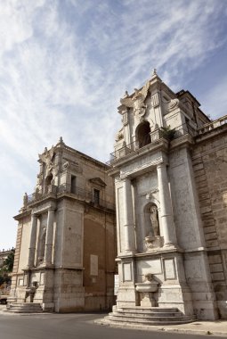 Porta felice Mahallesi