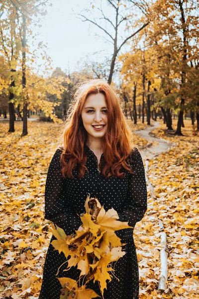 Happy Red Haired Woman Holding Yellow Maple Autumn Leaves Fall — Stockfoto