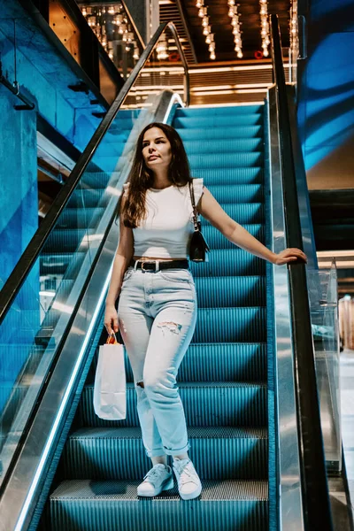 Young Brunette Latina Attractive Woman Shopping Bags Escalator Fashion Store — Foto Stock