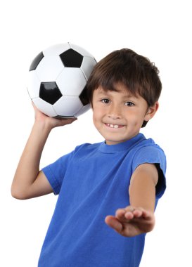Futbol topu ile younf mutlu çocuk