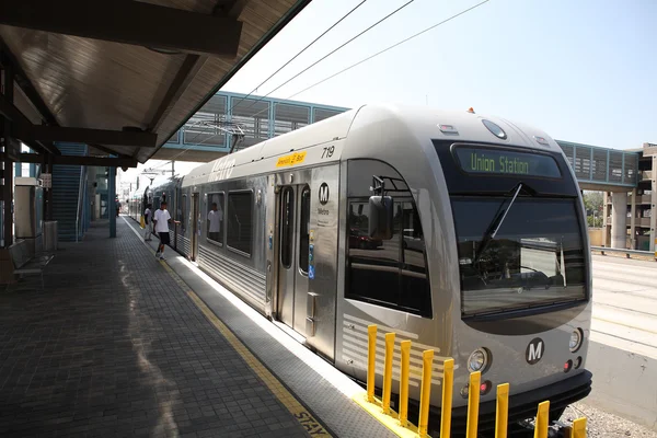 Gold line train in Los Angeles County — Stock Photo, Image