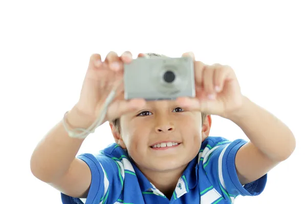 Ung pojke med kamera — Stockfoto