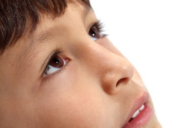 Makro yakın çekim genç çocuğun gözleri