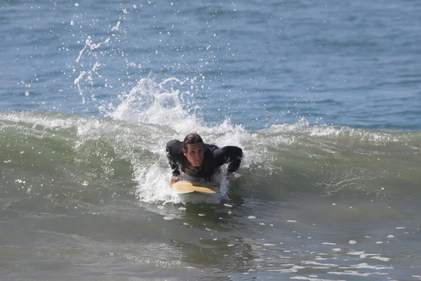 Surfing i surferzy — Zdjęcie stockowe