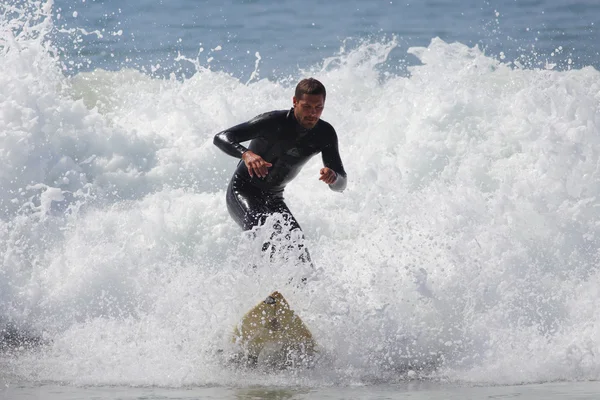 Surf en Surfers — Stockfoto