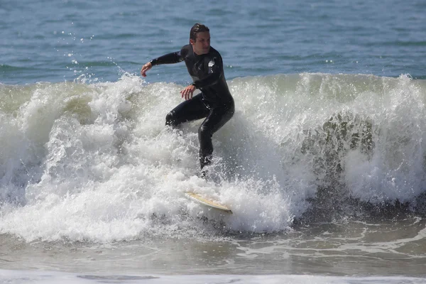 Surfing i surferzy — Zdjęcie stockowe