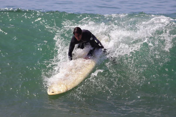 Surfen und Surfer — Stockfoto