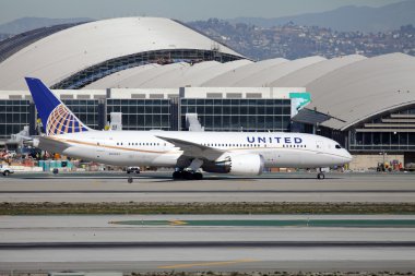 United Airlines Boeing Dreamliner 787-8