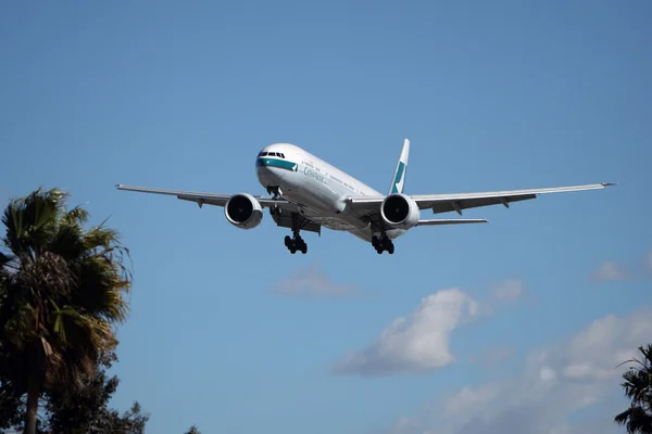 Cathay Pacific Boeing 777-367 (ER) ) —  Fotos de Stock