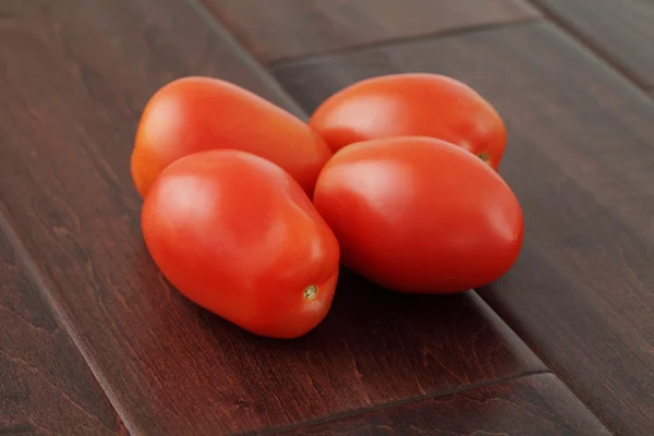 Roma plum tomatoes in group — Stock Photo, Image