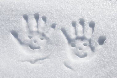 karlı iki avuç içi