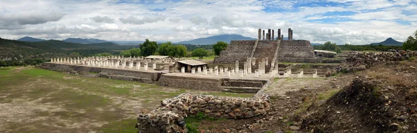 Panoramic views of the ancient Toltec ruins in the city of Tula. — Stock Photo, Image