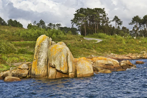 Crow's nest rock na ostrově arousa — Stock fotografie