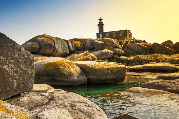 Clove Rua Island Lighthouse Top Granite Rocks Sunset — Stock fotografie