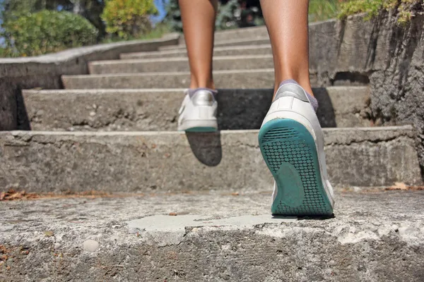 Subiendo escaleras — Foto de Stock