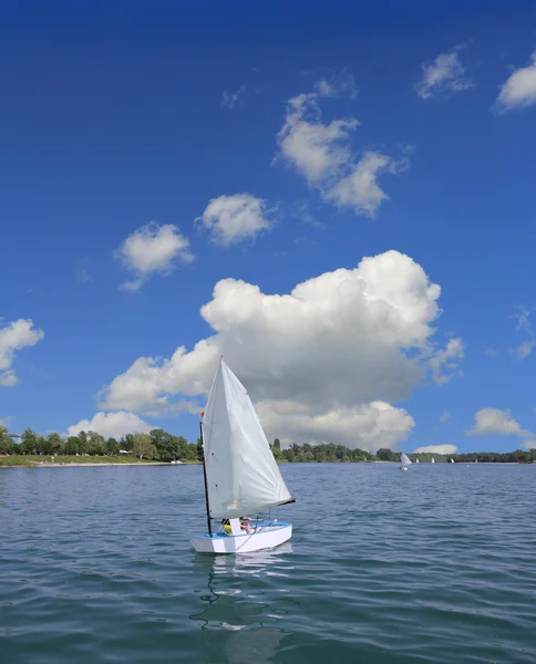 Small boat — Stock Photo, Image