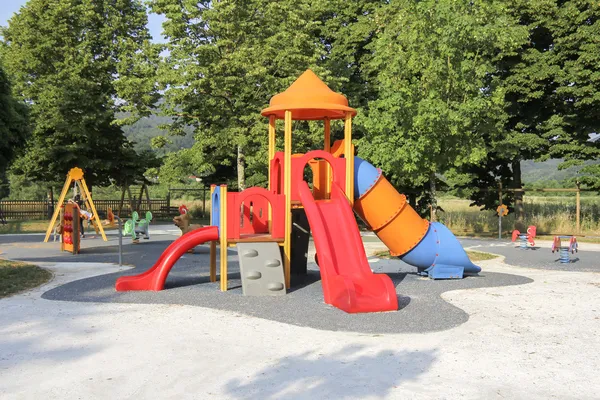 Parco giochi per bambini — Foto Stock