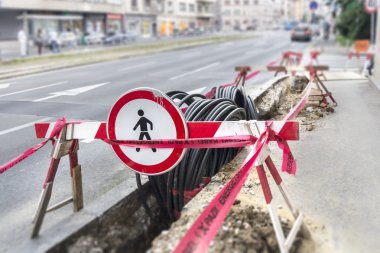 optik ve elektrik kablosu 