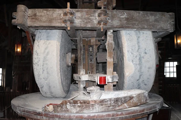 Old Millstone Windmill Netherlands — Stock fotografie