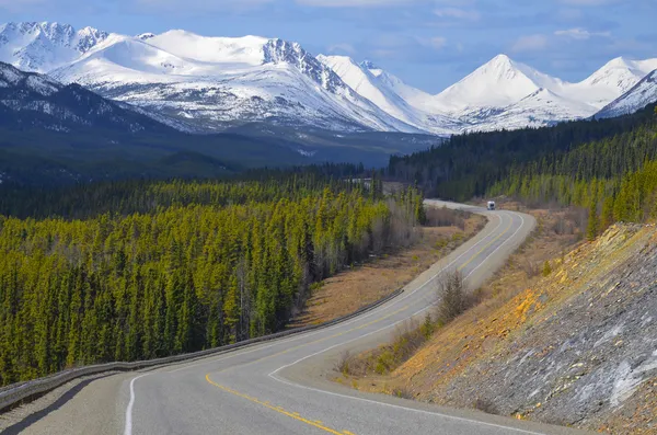 Alaska highway, yukon gebiet, kanada — Stockfoto