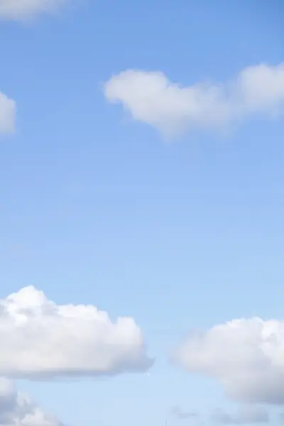 雲気象学と青空 — ストック写真