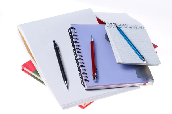 Notebook ve pensils - okul malzemeleri — Stok fotoğraf