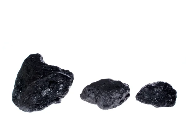 Een brok steenkool, koolstof op wit — Stockfoto