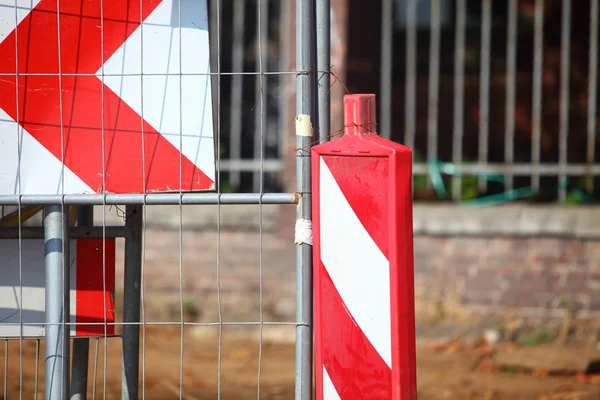 Sinais de trânsito Road Closed warning sign — Fotografia de Stock