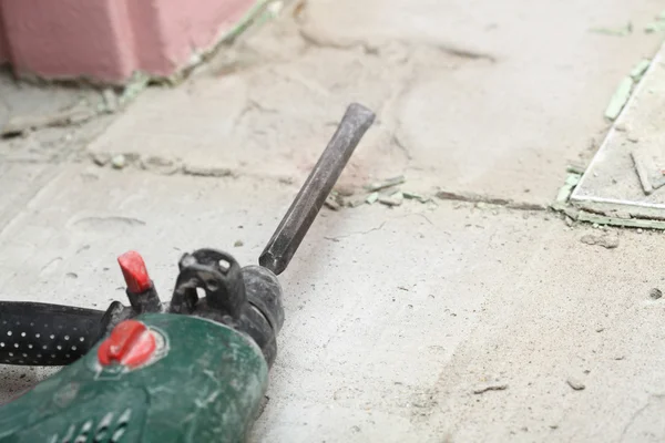 Hammer mason work floor tool — Stock Photo, Image