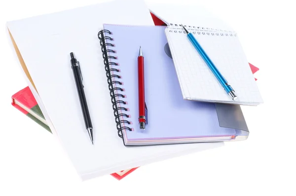 Notebooki i pensils - przybory szkolne — Zdjęcie stockowe