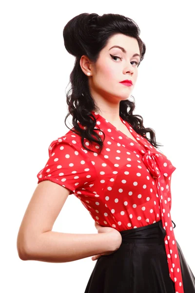 Frau Pin-up Make-up Frisur posiert im Studio — Stockfoto