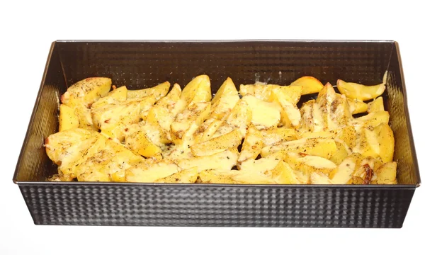 Batatas assadas com especiarias e queijo — Fotografia de Stock