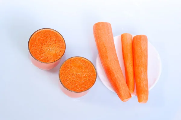Sumo de cenoura em vidro — Fotografia de Stock