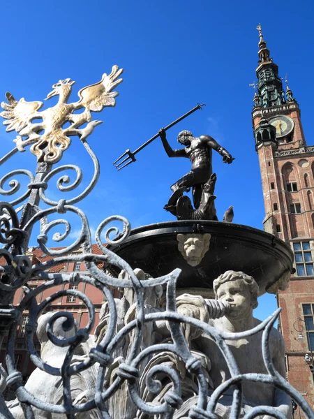 Fontaine Neptune et hôtel de ville à Gdansk, Pologne — Photo