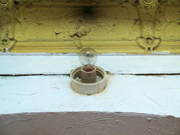 Damaged ceiling in an old abandoned home — Stock Photo, Image