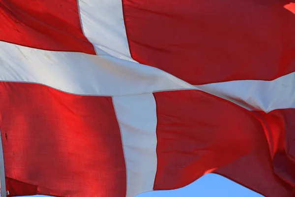Fechar a bandeira dinamarquesa — Fotografia de Stock