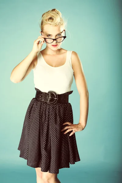 Beautiful woman dressed as a pinup girl — Stock Photo, Image