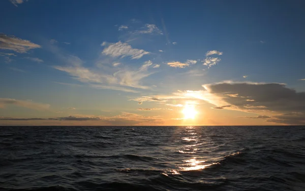 Atardecer dramático sobre el mar Báltico —  Fotos de Stock