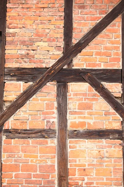 Fundo de vigas e tijolos edifício exterior — Fotografia de Stock