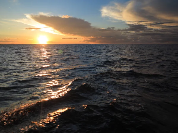 Dramatic sunset over the Baltic sea — Stock Photo, Image