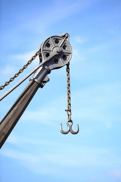 Old crane in port industry machine detail — Stock Photo, Image