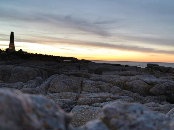 Dramatic sunset over the Baltic sea. Beautiful seascape — Stock Photo, Image