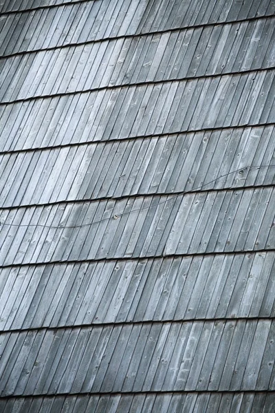 Detail of protective wooden shingle on roof — Stock Photo, Image